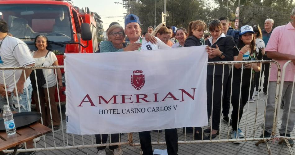 Maximiliano Robles del Hotel Amerian triunfoacute en Carrera de Mozos y Camareras en Las Termas 