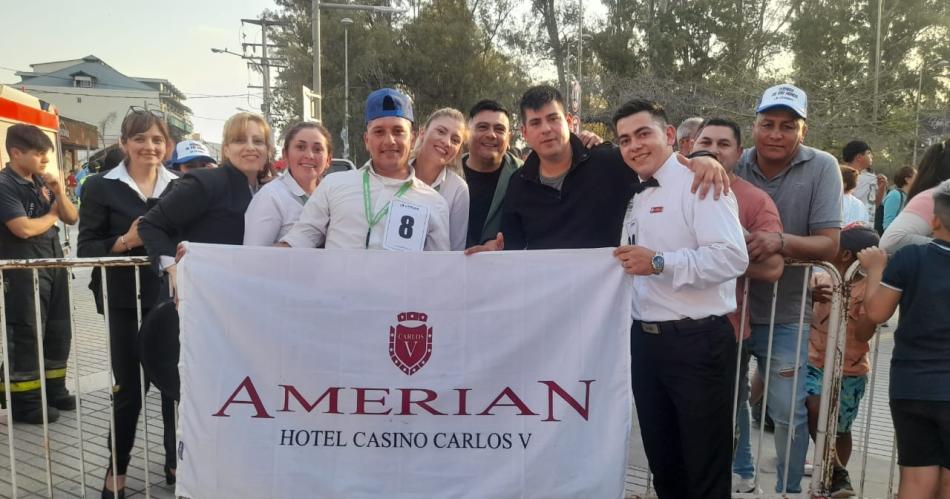 Maximiliano Robles del Hotel Amerian triunfoacute en Carrera de Mozos y Camareras en Las Termas 