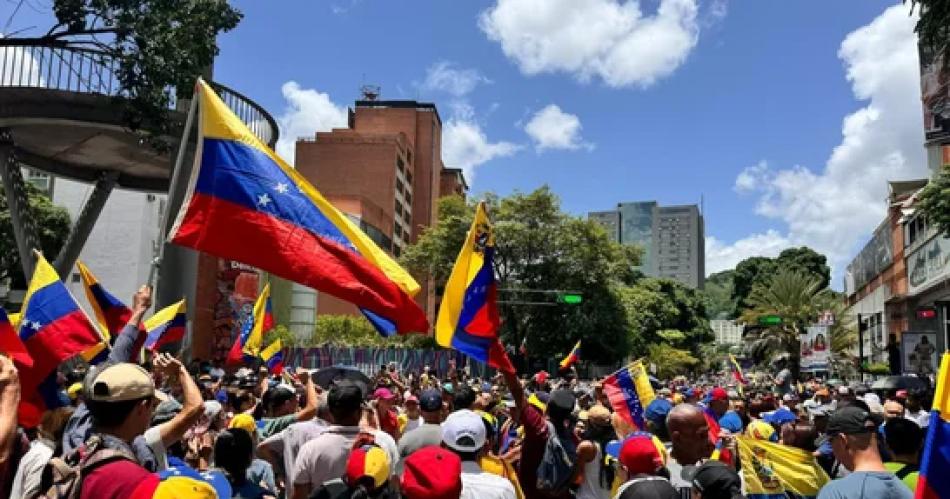 Vamos a defender la voluntad del pueblo- impactante marcha opositora en Venezuela