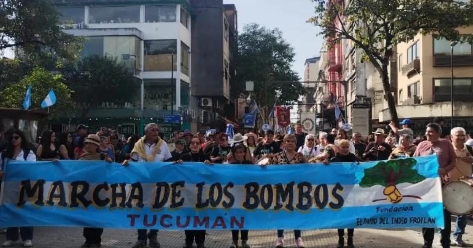 La marcha y el repique de los bombos llegoacute a la provincia de Tucumaacuten