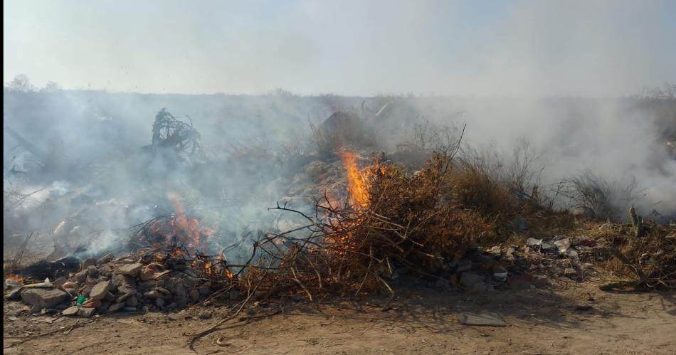 Bomberos Voluntarios sofocaron un voraz incendio de pastizales