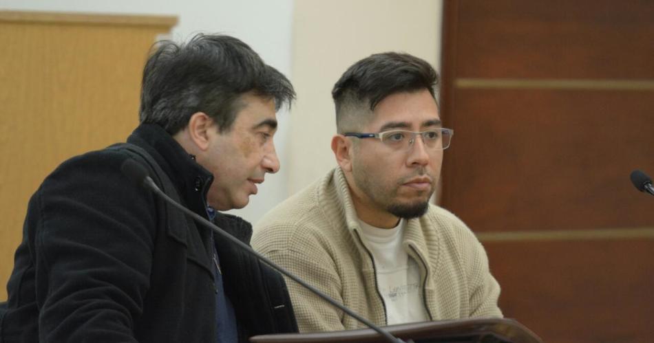 Peritan celular del meacutedico Chaacutevez Espinoza y su defensa perfila una domiciliaria por salud mental