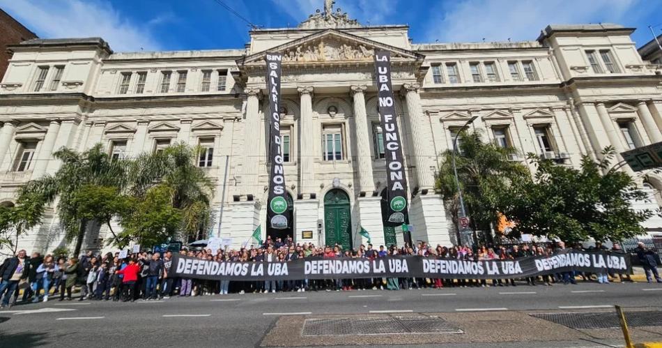 Comenzoacute este martes el paro universitario de 48 horas por reclamo salarial