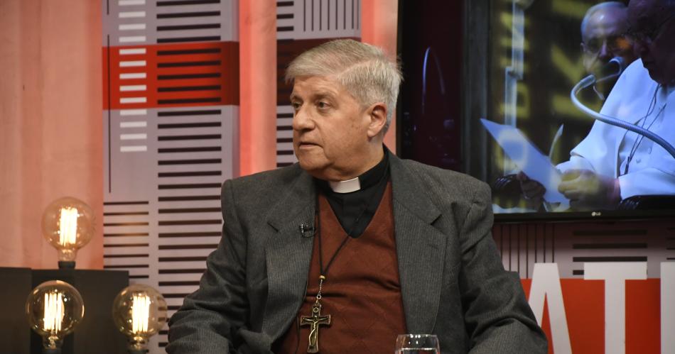 ENTREVISTA EXCLUSIVA DE MONSEÑOR ENRIQUE MARTÍNEZ OSSOLA CON LIBERTAD DE OPINIÓN POR  CANAL 7