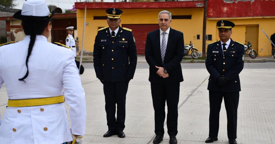 La Policiacutea de la Provincia dio inicio a los festejos por un nuevo aniversario