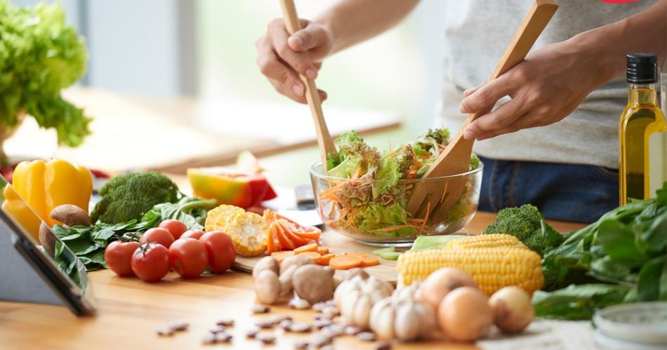 Coacutemo encarar una alimentacioacuten sana para lograr estar en forma antes del verano 