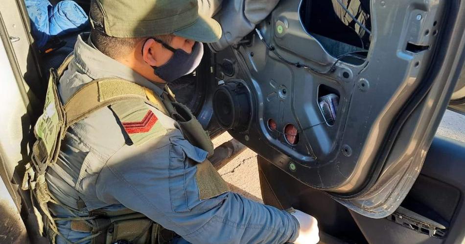 Golpe al narcotraacutefico- 8 delincuentes detenidos y secuestro de cocaiacutena y marihuana en Santiago