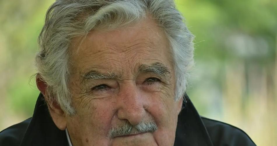 Internaron a Joseacute Pepe Mujica- hace diacuteas terminoacute su tratamiento contra el caacutencer