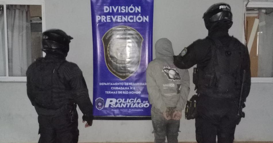 Detienen a dos sujetos en Termas uno con pedido de captura nacional