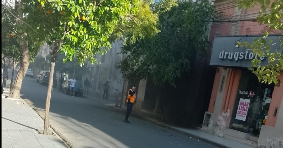 Un voraz incendio causoacute paacutenico en pleno centro de la ciudad