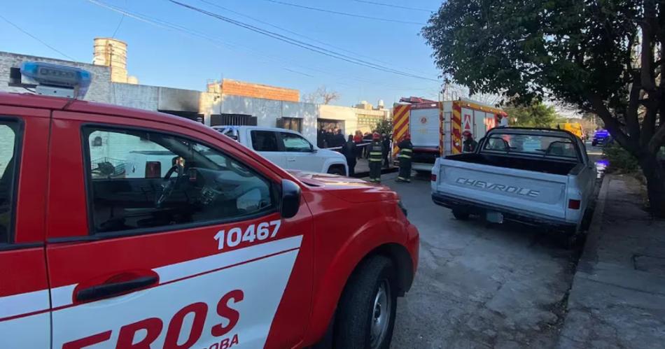 De terror- murioacute un jubilado en un incendio y su hijo salioacute herido por intentar rescatarlo