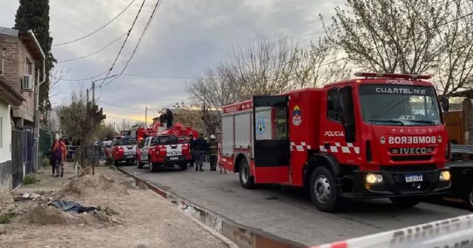 Jubilado murioacute en un incendio y su hijo resultoacute herido por intentar rescatarlo