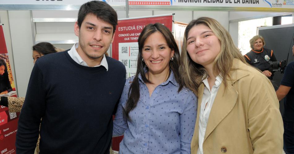 FERIA DEL LIBRO MUNICIPAL EN LA BANDA