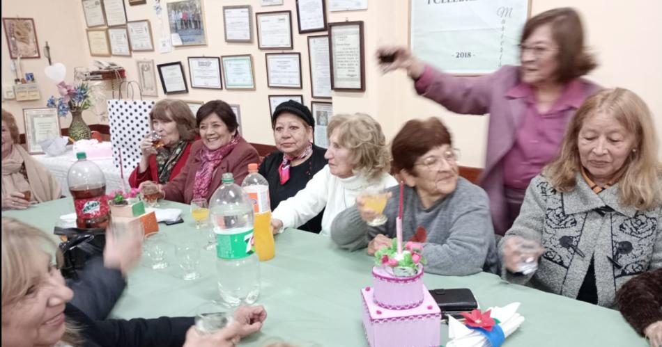 El Centro de Docentes Jubilados friense cumplioacute 57 antildeos de historia