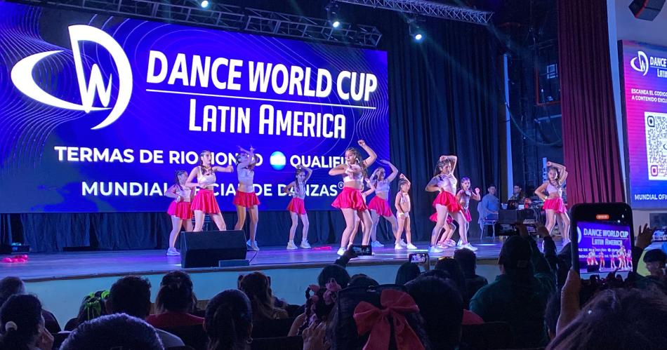 Academia Curvas Fit Dance del Barrio Vinalar clasificoacute a la final Latinoamericana