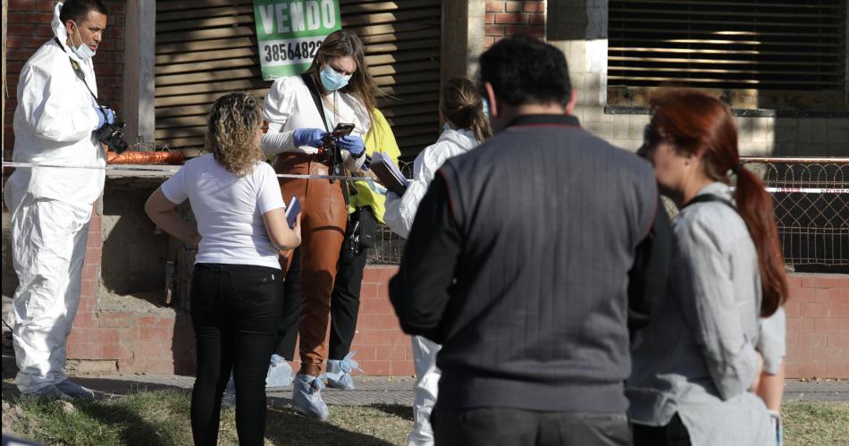 Sin piedad- exconvicto asesinoacute a una jubilada a golpes le destrozoacute la cabeza con un block