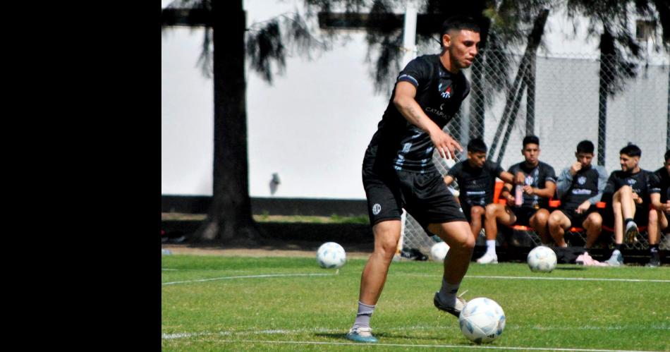 FUTURO Manuel Palavecino fue subido a Primera cuando De Felippe llegó y el lunes sumó sus primeros minutos ante Godoy Cruz