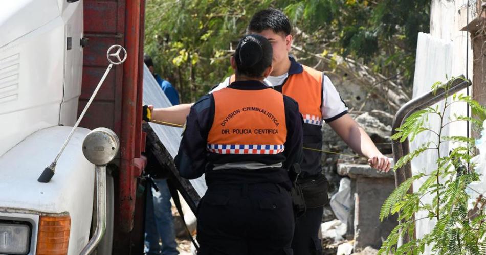 Murioacute uno de los obreros que fue aplastado por una placa de maacutermol