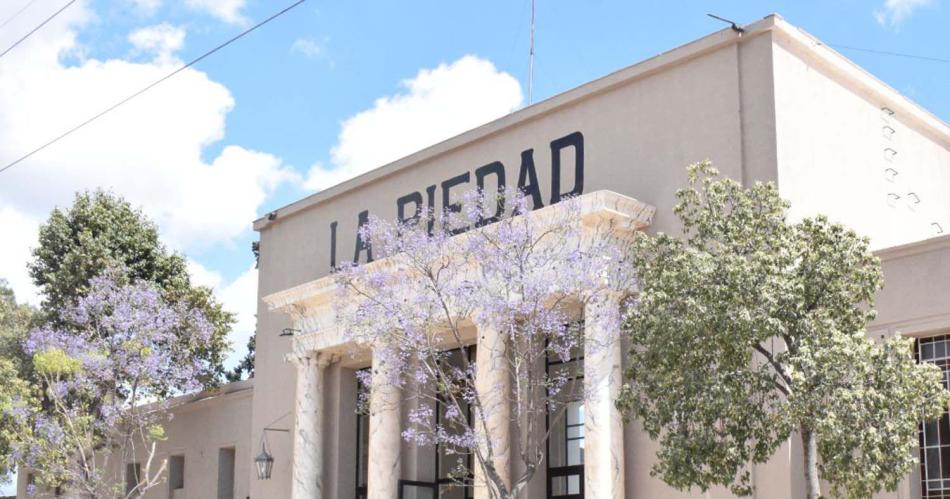 Sufrioacute el robo de un atauacuted y otros elementos en el Cementerio La Piedad