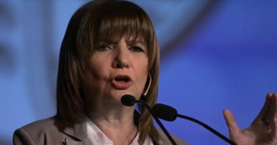 Denuncian por abuso de autoridad a Patricia Bullrich