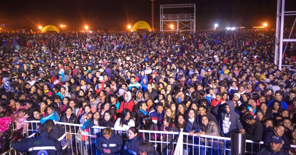 Se espera gran celebracioacuten con el Festival Diacutea de la Primavera en Plaza Antildeoranzas