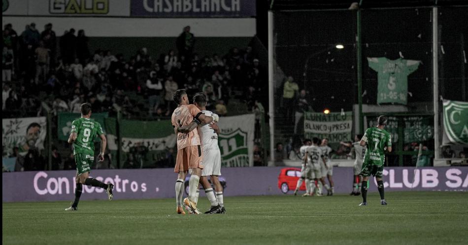 Espectacular triunfo de Central Coacuterdoba en Juniacuten ante Sarmiento