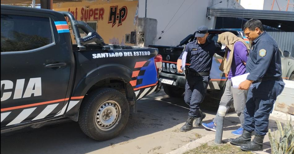 Excarcelaron al ex concejal de Fernaacutendez acusado de secuestrar una deacutecada a su familia