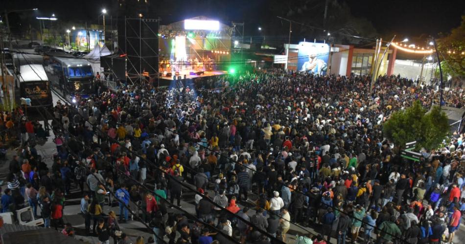 Los frienses vivieron dos noches espectaculares de fiesta popular