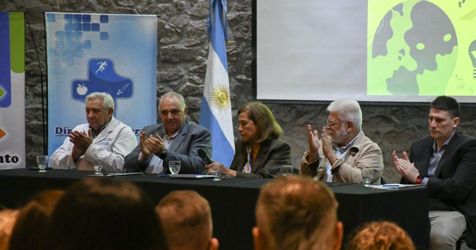 Los Ministerios de Salud y Produccioacuten firmaron acuerdo de cooperacioacuten para cuidar el medioambiente