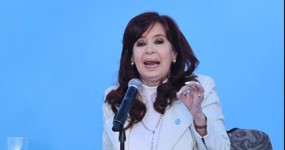 Casacioacuten trabaja en un fallo que confirmaraacute la condena a seis antildeos de prisioacuten de Cristina Kirchner