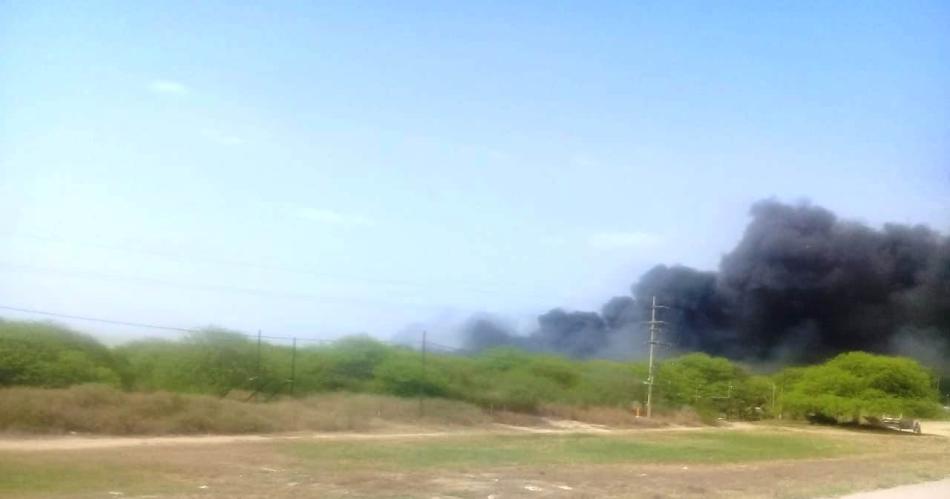 Incendio devastador en planta recicladora de La Banda- tres viviendas destruidas