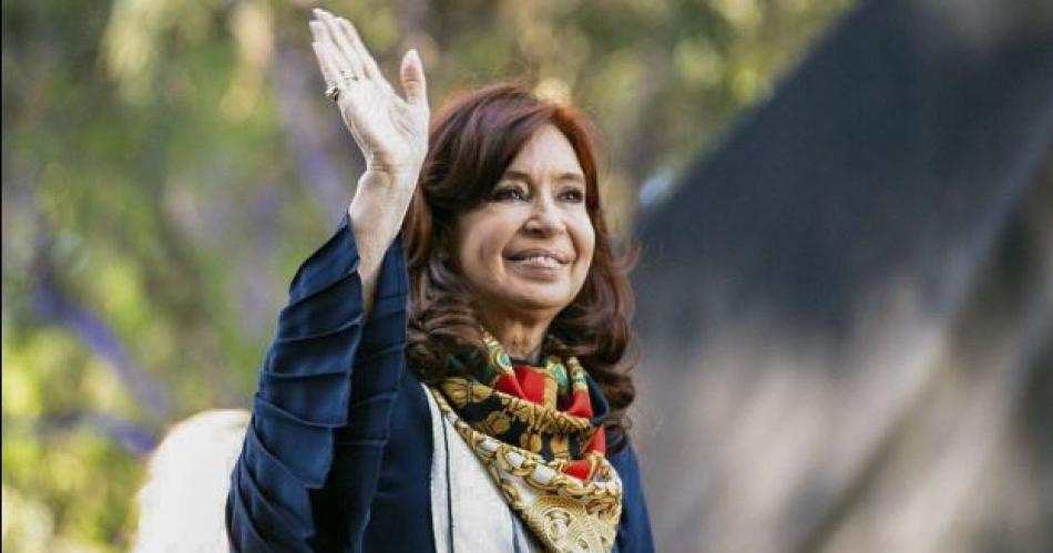 El llamado de Cristina Kirchner a los joacutevenes para participar de la marcha universitaria- Es por su futuro