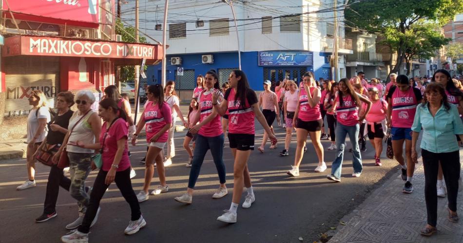 Santiago tiene un mes para tomar conciencia sobre el caacutencer de mama- el Octubre rosa