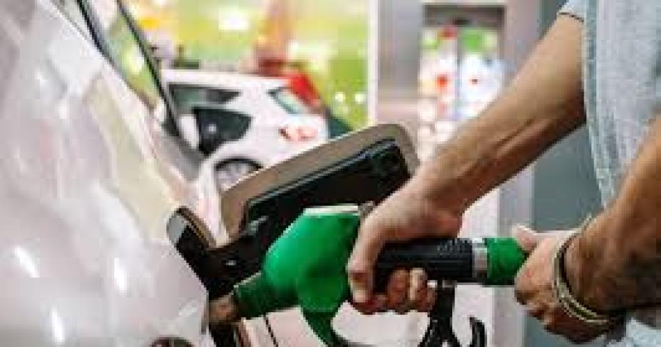 Bajan desde hoy precios de naftas y gasoil entre 11 y 23 promedio