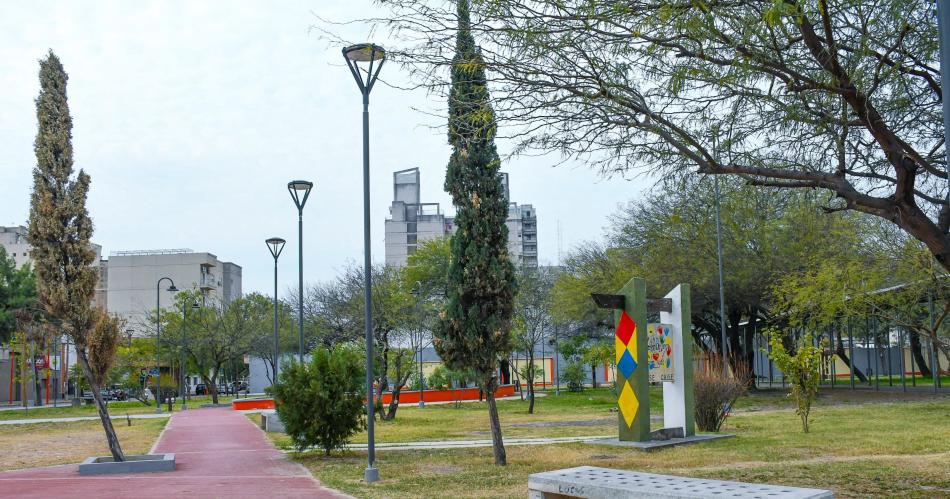 Pronta a inaugurar la plaza del Parque Oeste fortalece el eje verde y cultural de la ciudad