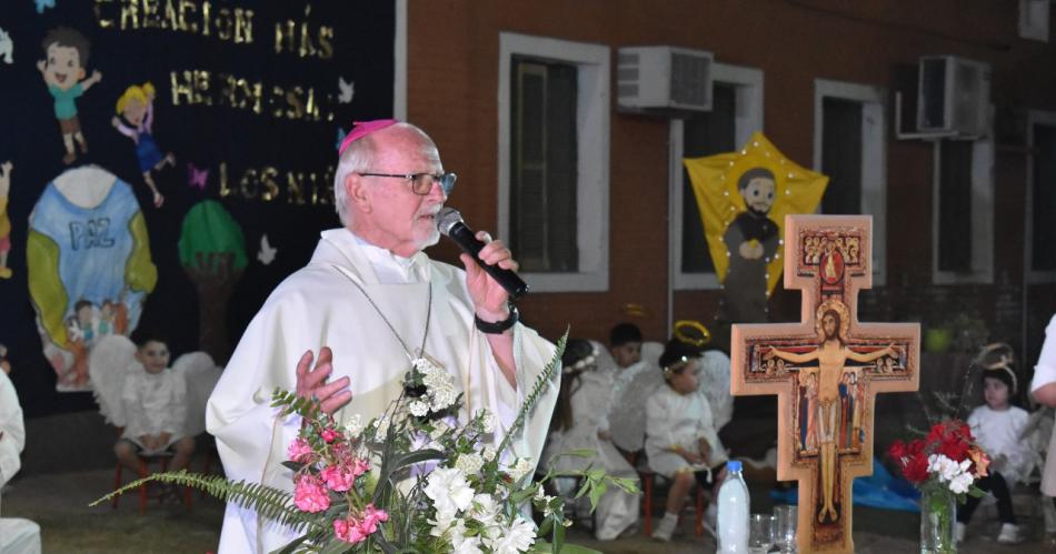 Con una misa oficiada por el Arzobispo Bokalic dio inicio la novena en honor a la virgen Mariacutea del Rosario