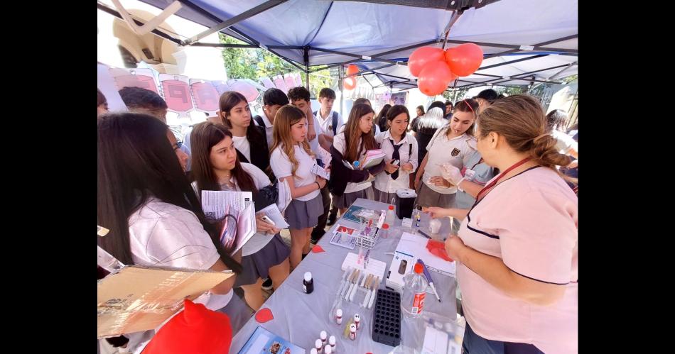 DIFUSIÓN Los estudiantes recibieron información de cada una de las carreras y sobre el proceso de inscripción