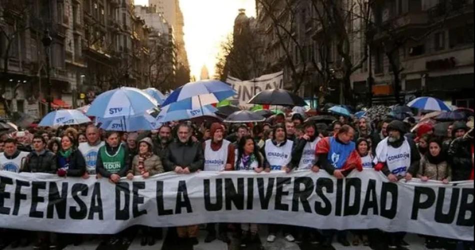 El Gobierno Nacional anuncioacute un aumento del 68-en-porciento- al personal universitario