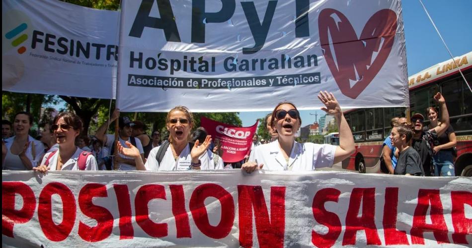 Conflicto- trabajadores del Hospital Garrahan realizan un paro total por 48 horas