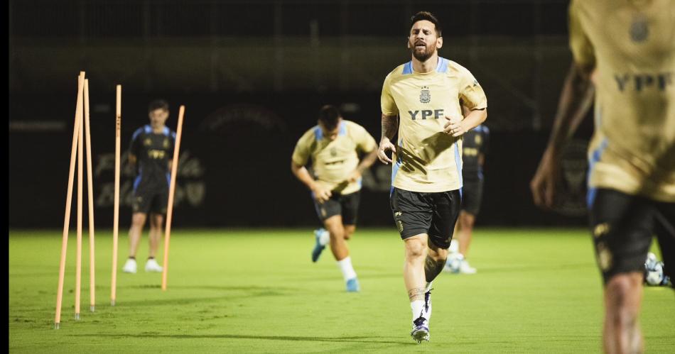 REGRESO ESPERADO Lionel Messi estar� presente esta tarde en una selección argentina que va por m�s ante un rival que se hace fuerte de local