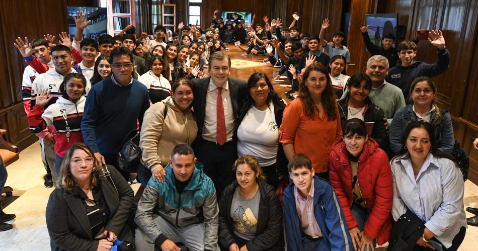 Zamora ratificoacute poliacuteticas para generar la igualdad educativa