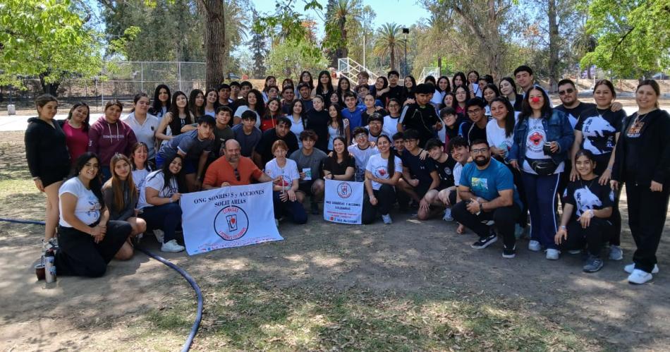 Con acciones solidarias buscan trabajar las emociones en joacutevenes del Nivel Secundario