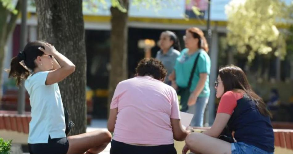 Calor y humedad- el pronoacutestico para el saacutebado en Santiago