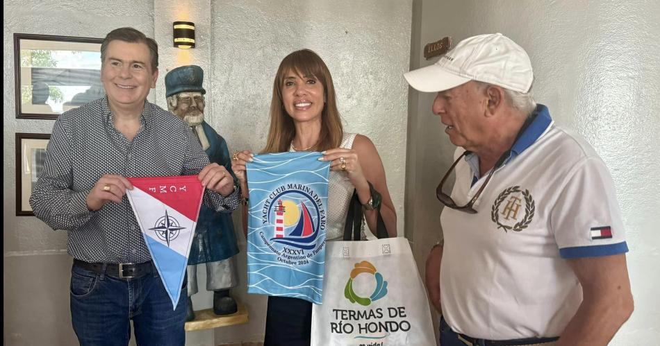 El gobernador Zamora y la senadora Claudia Ledesma Abdala presentes en la regata nacional en el lago Riacuteo Hondo