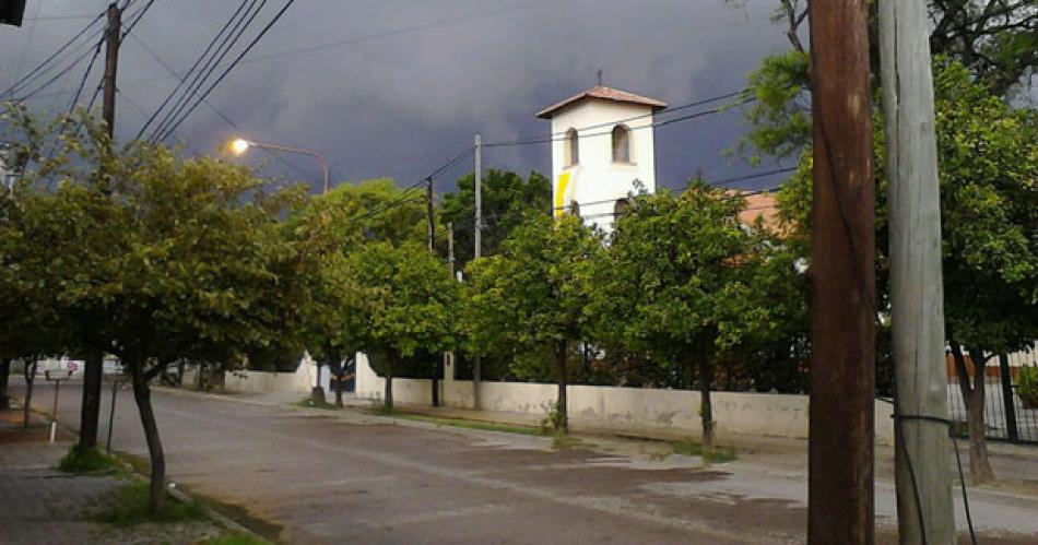 Maacutexima de 31deg y posibles lluvias por la tarde en Santiago del Estero