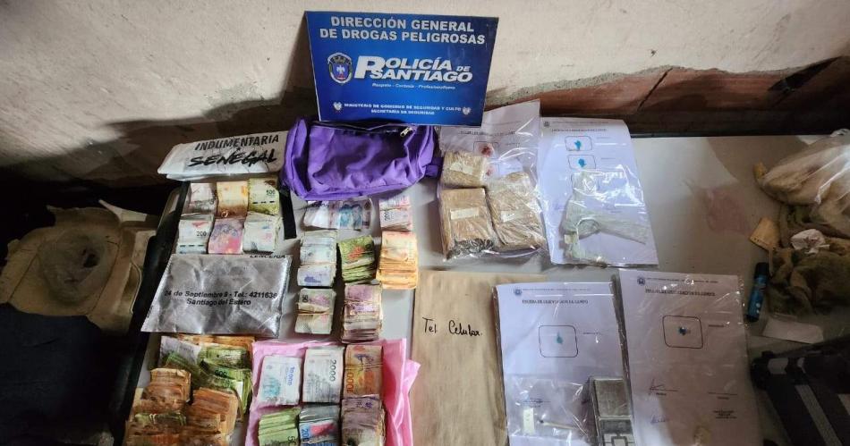 Hermanos buscados por hurto teniacutean drogas y maacutes de 1000000