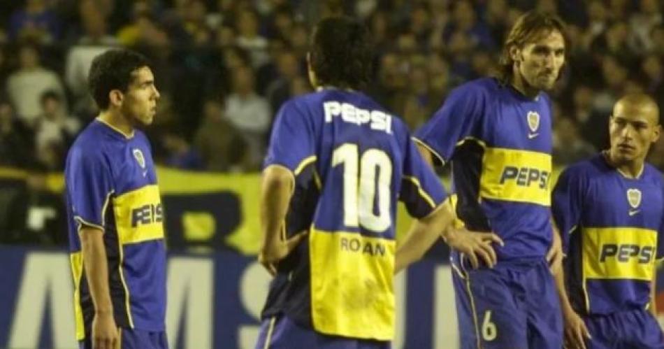 Dos iacutedolos de Boca contra Juan Romaacuten Riquelme