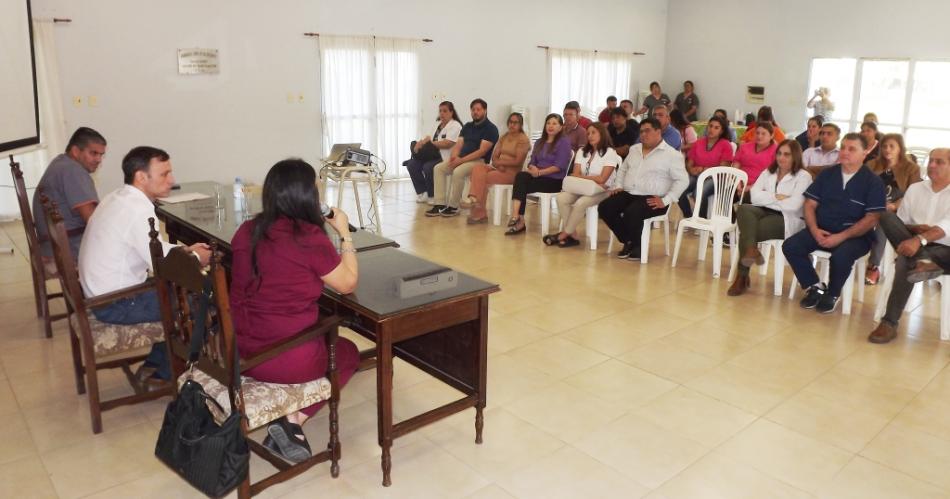 La ciudad de Fernaacutendez fue sede de jornada para el abordaje del dengue