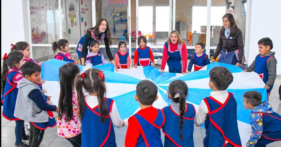 Jardines de infantes de la municipalidad tendraacuten una activa participacioacuten en la Feria del Libro