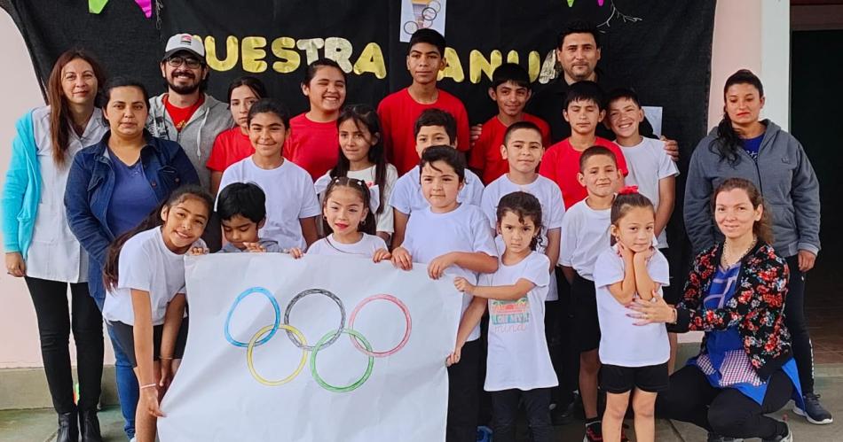 Colorida Muestra de Gimnasia en tres centros educativos de El Tasial